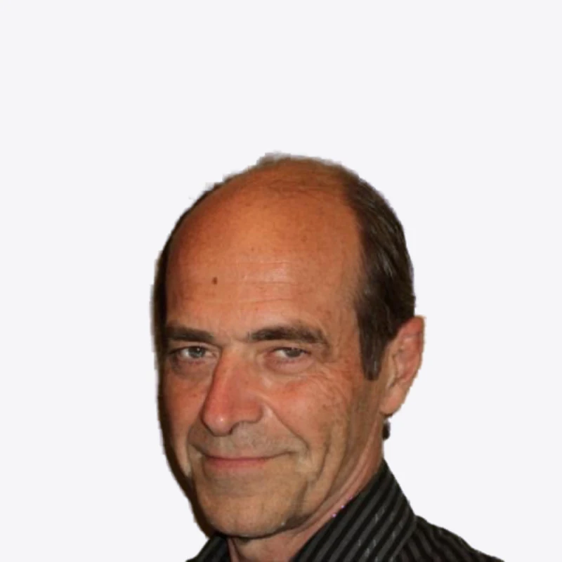 Portrait of Rob Lamberton